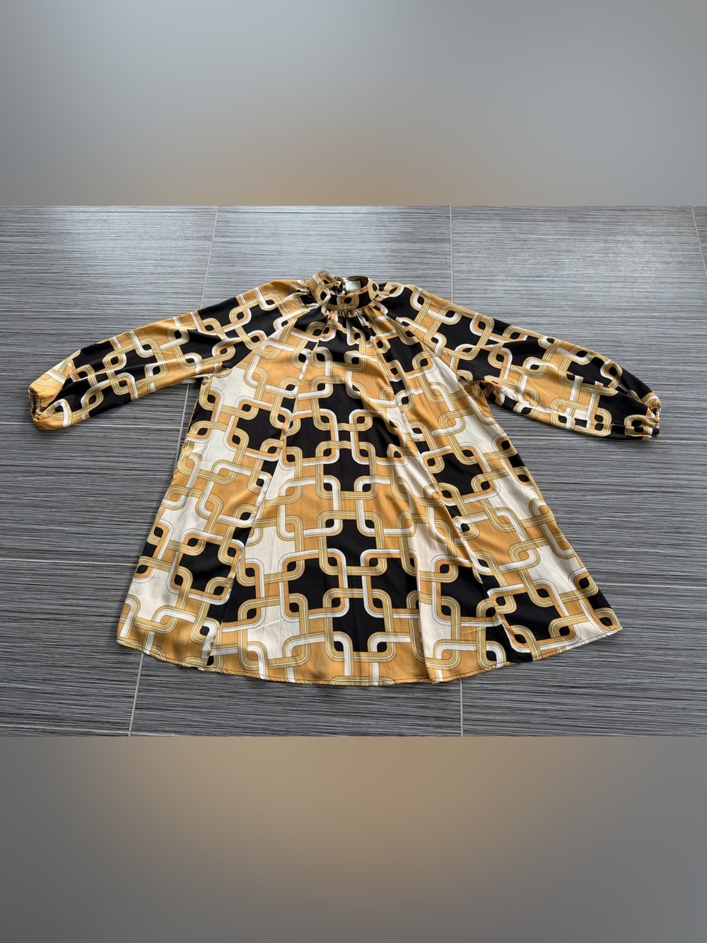 H&M X Richard Allen standup collar dress size 6 NWOT - Picture 2 of 3